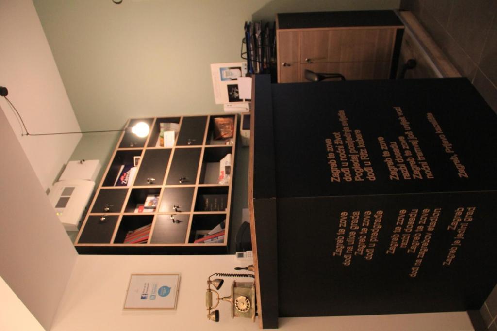 Bed&Breakfast Studio Kairos Zagreb Buitenkant foto